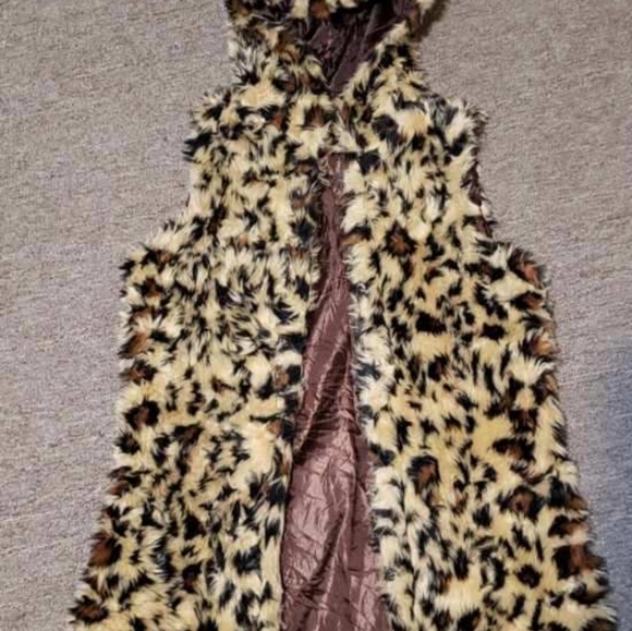 Fur Leopard print vest - Picture 1 of 1